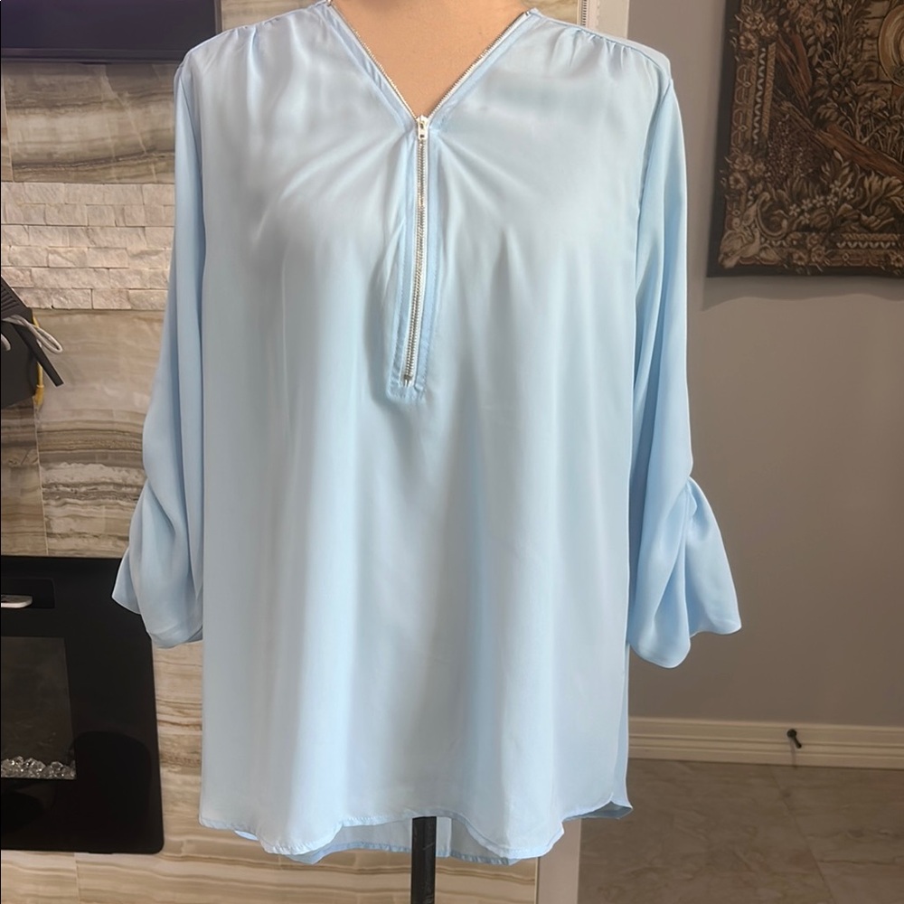 Yidarton Light Blue‎ High Low Blouse with Zipper Detail. Size L